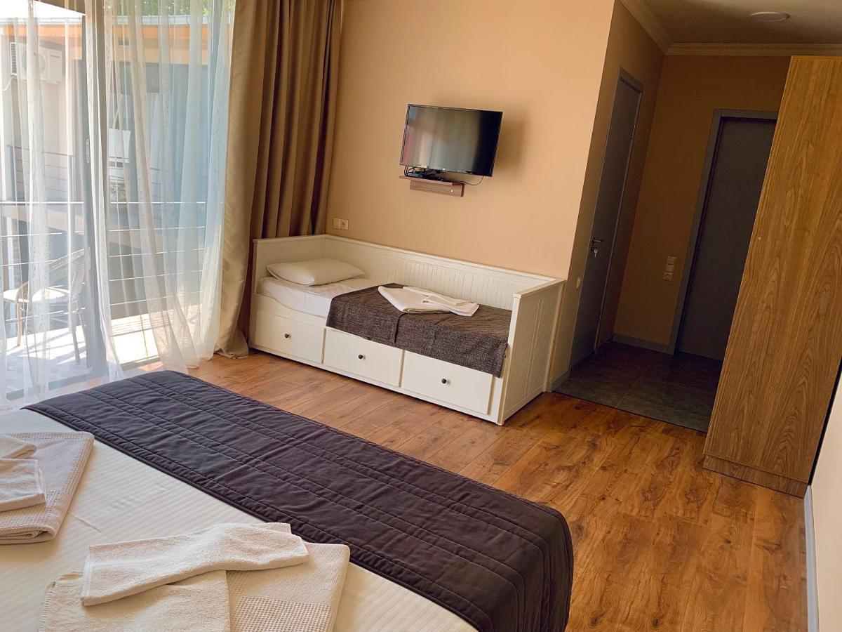 Guest House Smile Кобулеті Екстер'єр фото